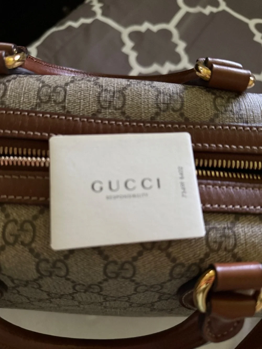 Gucci (Large) - Picture 9 of 13